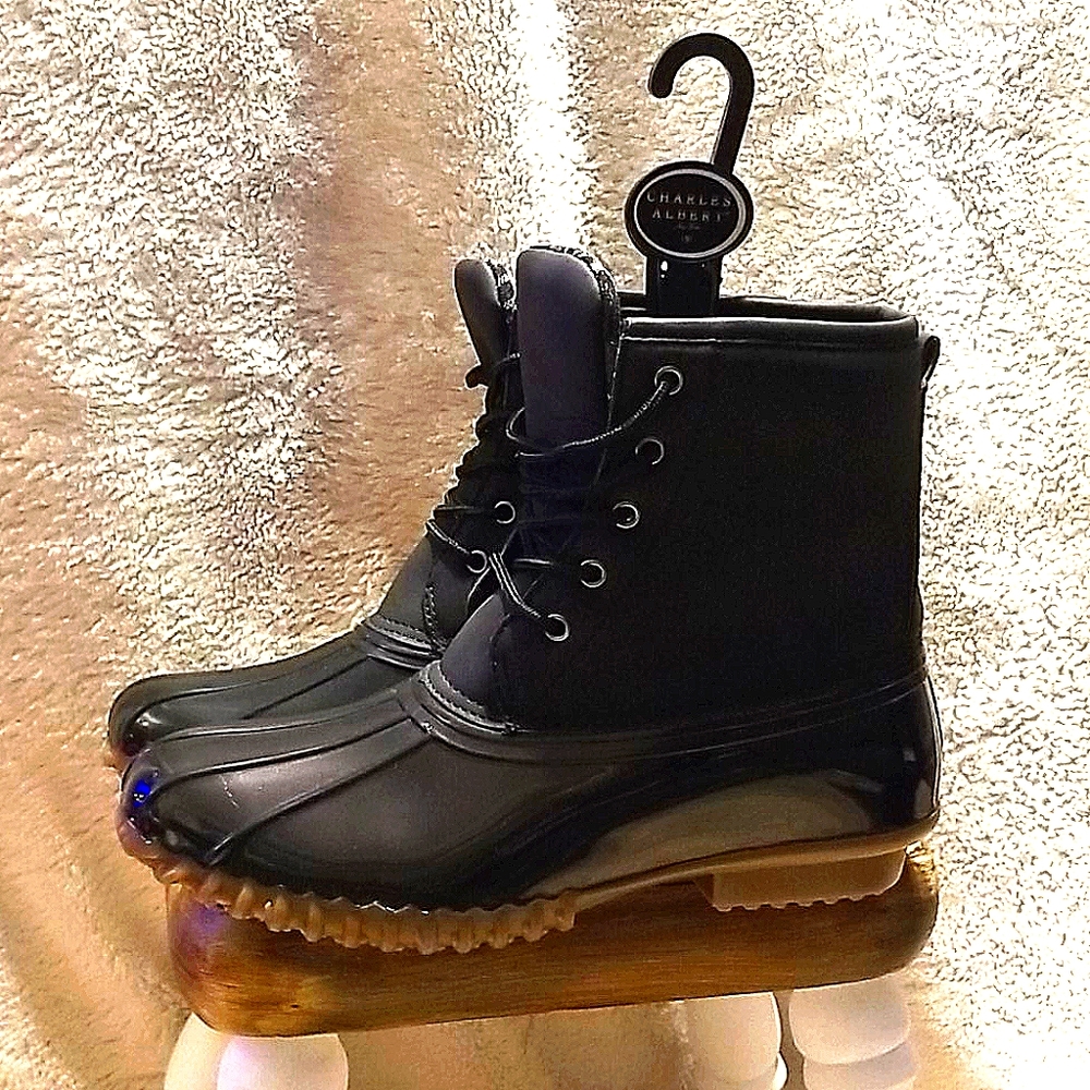 Charles Albert New York Rain Boots Size 9